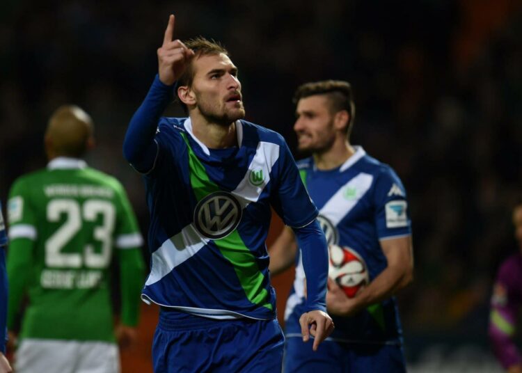 Bas Dost ei kelvannut RoPSille, mutta Bundesliigassa hän mättää maaleja liukuhihnalta.