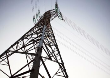 Vasemmistoliitto vaatii hallitusta reagoimaan Carunan ilmoittamiin poikkeuksellisen suuriin korotuksiin ja varmistamaan yhtiön verojen maksun Suomeen.