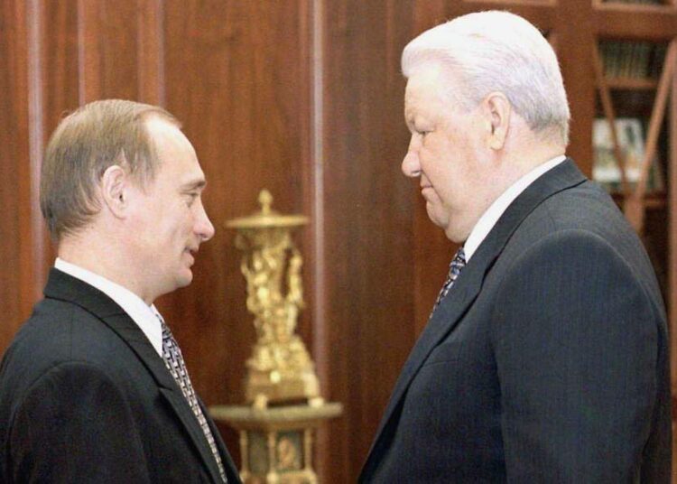 Vladimir Putin ja Boris Jeltsin toukokuussa 1999.