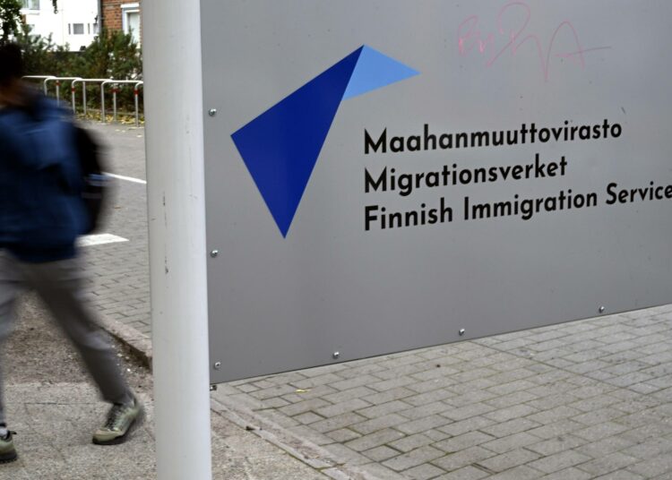 Maahanmuuttovirasto tulkitsee Palestiinan passin asemaa tiukemmin kuin ulkoministeriö.