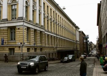 Helsingin yliopistossa 75 prosenttia opiskelijoista käy lukuvuoden aikana töissä.