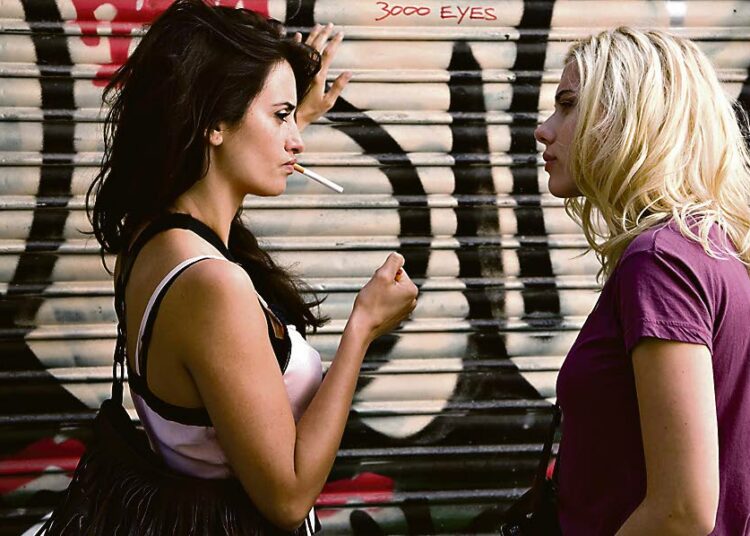 Vicky Cristina Barcelona on komedia kahden amerikkalaisneidon lomasta Barcelonassa. Kuvassa  Penélope Cruz (vas.) ja Scarlett Johansson.