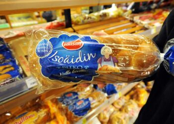 SEL kehottaa kuluttajia olemaan valppaana myös kaupoissa paistettuja leipomotuotteita ostettaessa. Mm. Vaasan Isoäidin pitko on tuontituote Baltiasta.