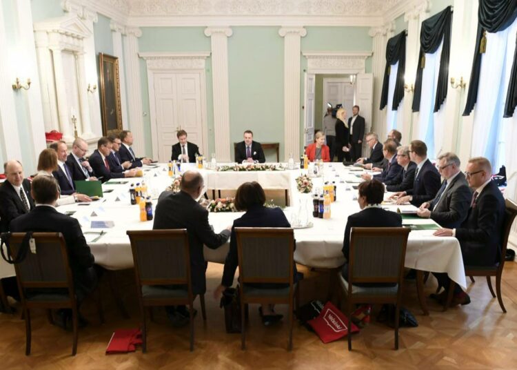 Helsingin pormestari Jan Vapaavuori kutsui lokakuussa Suomen 21 suurimman kaupungin johtajat keskustelemaan yhteisten etujen ajamisesta.