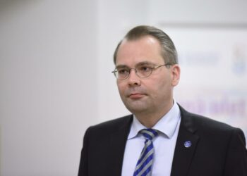 Puolustusministeri Jussi Niinistö.