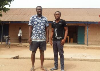 Nazir Mohammed (vas.) ja hänen ystävänsä Usman palasivat vuonna 2011 kotimaahansa Ghanaan levottomaksi muuttuneesta Libyasta.