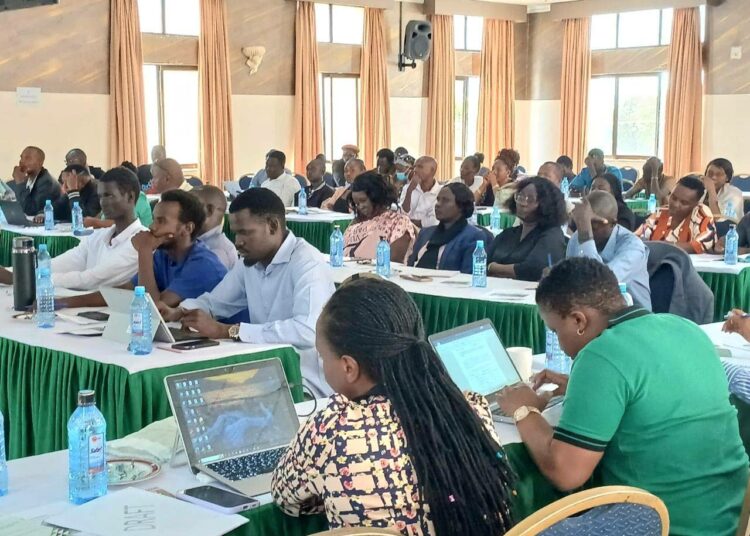 Pakolaiset antoivat oman panoksensa Shirika-suunnitelmaan sidosryhmien tapaamisessa Nakurussa helmikuussa 2025.