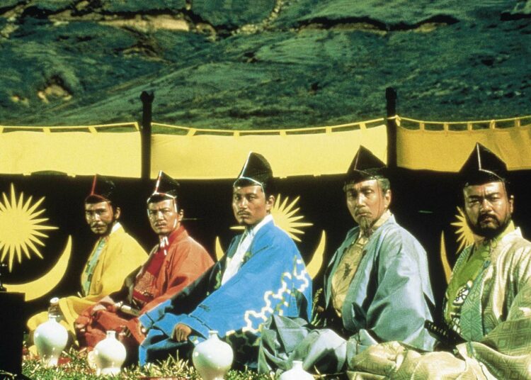 Akira Kurosawan suurelokuva siirtää Shakespearen Kuningas Learin feodaalisen ajan Japaniin.