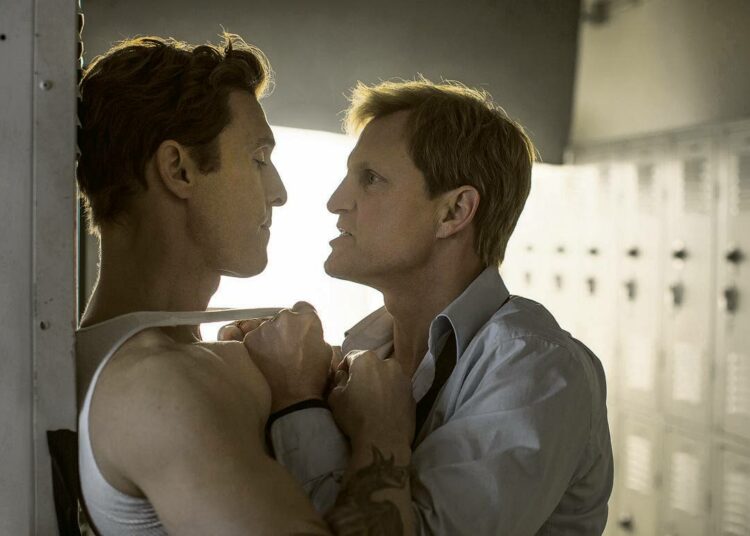 Kuvassa True Detectiven etsiväkaksikko Rustin Cohle (Matthew McConaughey, vas.) ja Martin Hart (Woody Harrelson).