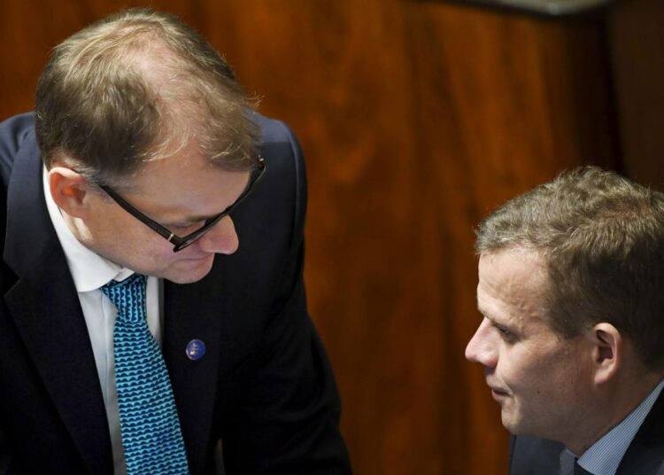 Pääministeri Juha Sipilä ja valtiovarainministeri Petteri Orpo tuovat tällä viikolla eduskuntaan budjettiesityksen, joka ottaa kaikkein pienituloisimmilta. Keskustelu alkaa keskiviikkona.