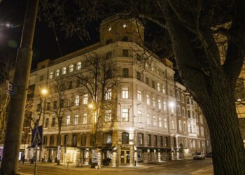 Jos valtakunnansovittelijan toimistossa ei synny viimeistään viikonloppuna ratkaisuja, alkaa 70 000 työntekijää koskeva lakko maanantaina.