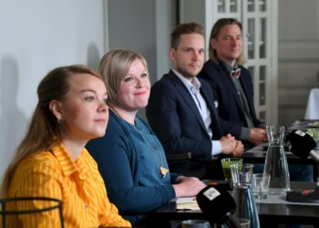 Keskustan puoluekokous alkaa tänään Oulussa. Kisa puheenjohtajuudesta käydään Katri Kulmunin ja Annika Saarikon välilä.