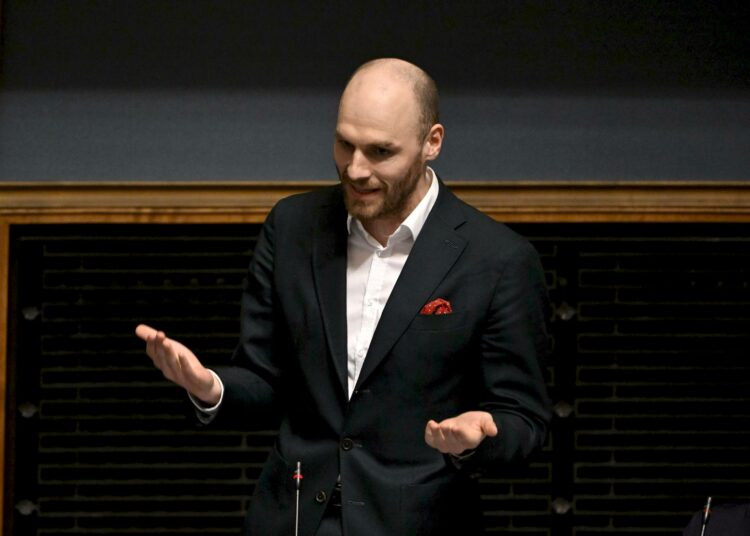 Timo Furuholm.