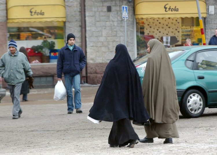 Rasismi ja viharikokset kohdistuvat etenkin vähemmistöihin, jotka on helppo tunnistaa ulkoisten merkkien avulla