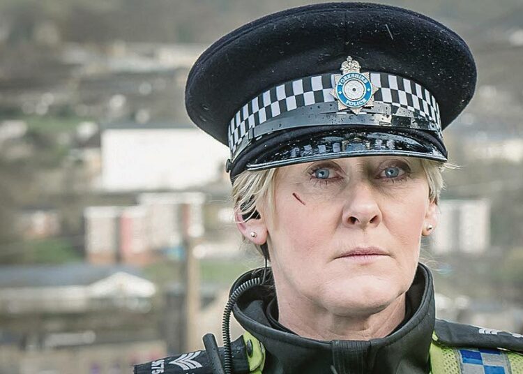 Ylikonstaapeli Catherine Cawood (Sarah Lancashire).