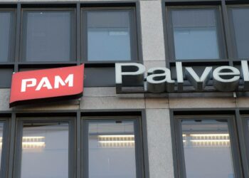 PAM:n muistio selvittää sitä, milloin työpaikalla työskentelevä on siellä työsuhteessa milloin ei.