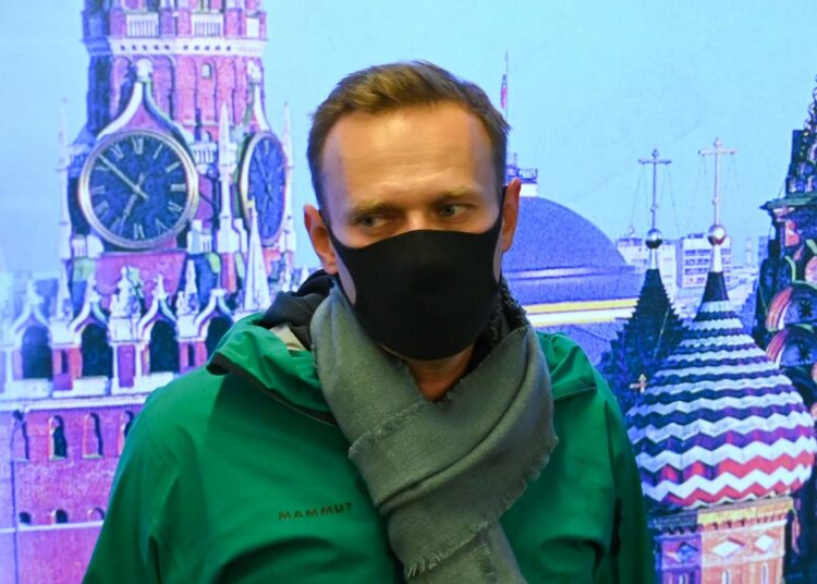 Aleksei Navalnyi tuomittiin maanantaina pidettäväksi vangittuna 30 päivän ajan oikeudenkäynnissä, joka pidettiin poikkeuksellisesti poliisiasemalla Moskovan esikaupungissa Himkissä.
