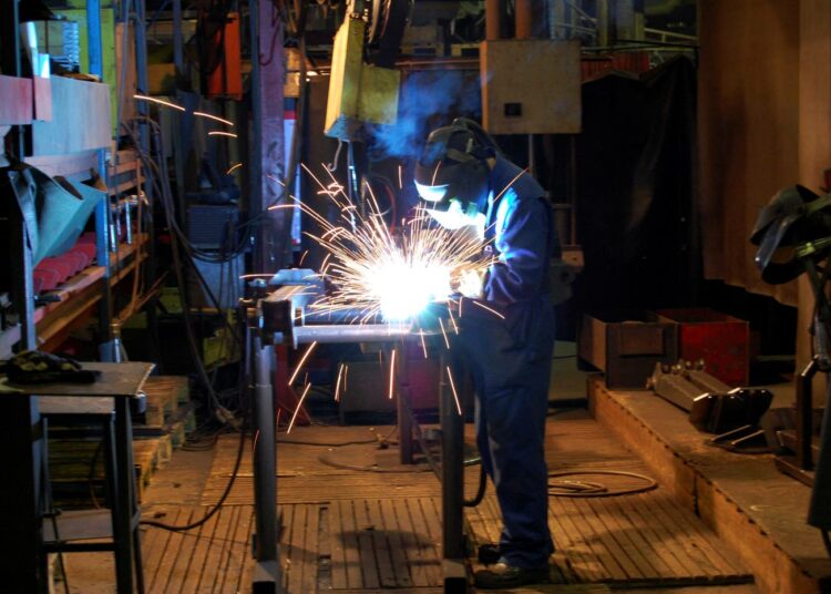 Suurinta huolta joka puolella kannetaan siitä, miten metalliteollisuuden alihankintayritykset selviävät.