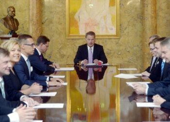 Tasavallan presidentti Sauli Niinistö (kesk.) myönsi eron pääministeri Jyrki Kataisen hallitukselle tiistaina.