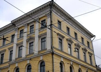 Valtion omien tutkimuslaitosten t&k-rahoituksen leikkaus on lähes 25 prosenttia.