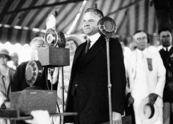 Republikaanien Herbert Hoover kampanjoimassa Los Angelesissa vuoden 1928 vaaleissa.