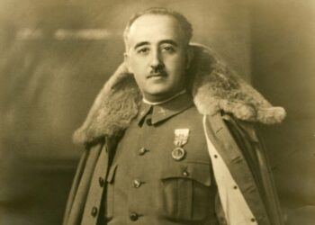 Francisco Franco vuodelta 1930 peräisin olevassa kuvassa.
