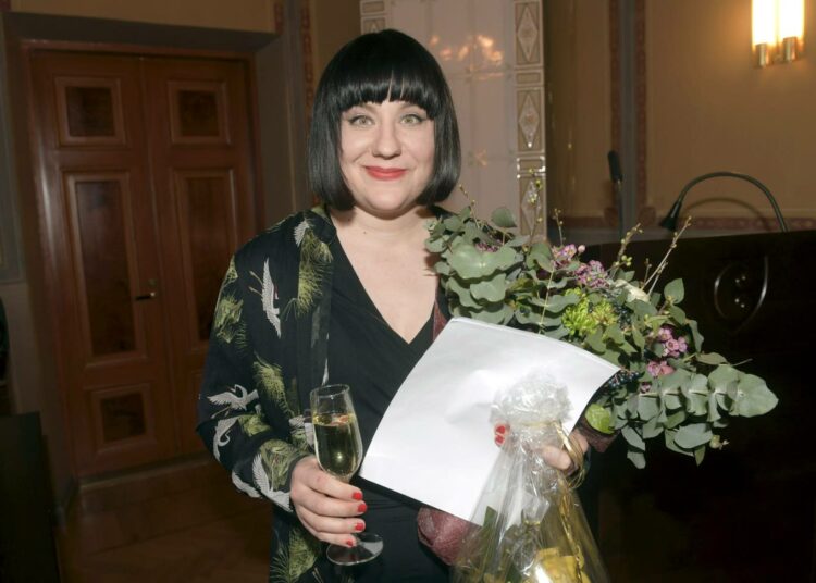 Marjo Niemi sai tämänvuotisen Runeberg-palkinnon.