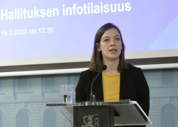 Opetusministeri Li Andersson hallituksen tiedotustilaisuudessa.