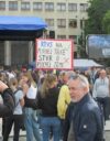 Slovakian Bratislavassa järjestettiin toukokuun alussa mielenosoitus Slovakian yleisradion puolesta, hallituksen kaavailemia muutoksia vastaan.