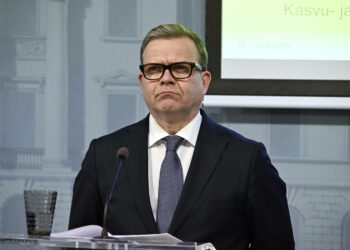 Pääministeri Petteri Orpo kertoi hallituksen talouspäätöksistä tiedotustilaisuudessa.