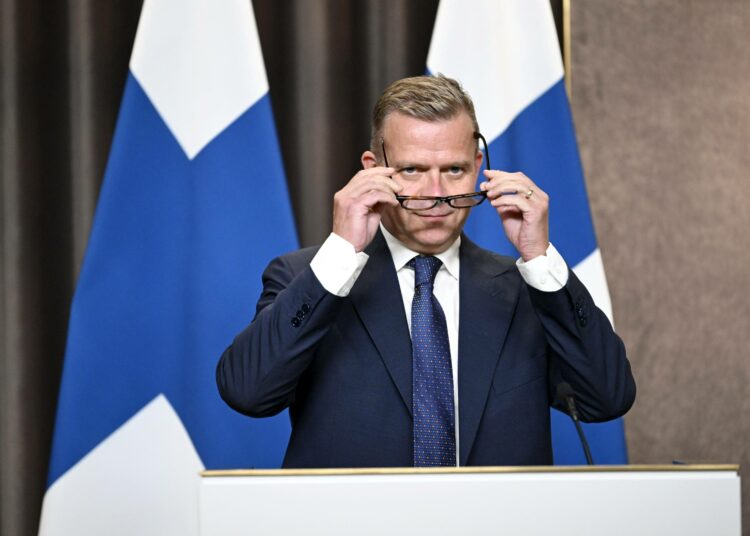 Reilu enemmistö suomalaisita purkaisi pääministeri Petteri Orpon hallituksen sosiaaliturvaan kohdistamia leikkauksia.