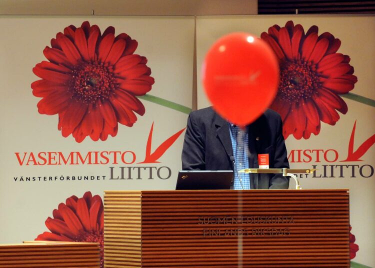 Vasemmistoliitto on professori Mikko Lahtisen mukaan muiden puolueiden tavoin ylätason toimintaan painottunut. Hänelle uusi vasemmisto on toimintaa, joka on vastarintaa ja vastarinnan organisoimista kansalaisyhteiskunnassa.