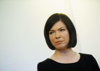 Työministeri Anni Sinnemäki.