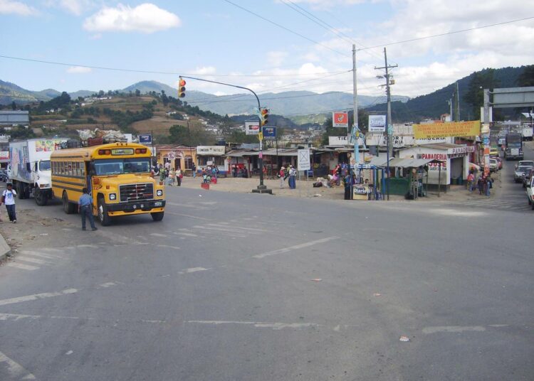 Guatemalan väestöstä neljäsosa joutuu tulemaan toimeen alle 1,5 eurolla päivässä. Kuva Quetzaltenangon seudulta.