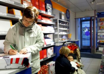 EU:n direktiivi avaa Suomen postimarkkinoille kilpailun, joka ei ole tasapuolinen kaikille toimijoille..
