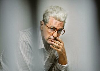 Jack Kevorkian – Tohtori Kuolema on tosipohjainen draama lääkäristä, joka uskoi potilaan oikeuteen kuolla arvokkaasti. Kuvassa tohtori Jack Kevorkian (Al Pacino).
