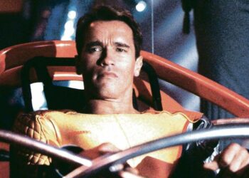 Arnold Schwarzenegger tekee oivan roolityön Stephen Kingin romaaniin perus-tuvassa tulevaisuuskuvauksessa Juokse tai kuole.