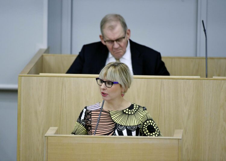 Kansanedustaja Aino-Kaisa Pekonen piti vasemmistoliiton ryhmäpuheenvuoron eduskunnan täysistunnossa keskiviikkona.