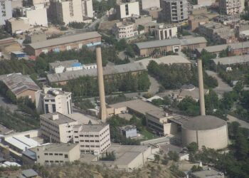 Teheranissa sijaitseva ydintutkimuslaitos rikastaa uraania 20-prosenttiseksi lääketieteellisiä tarkoituksia varten. Ydinasemateriaalin väkevöintiasteen on oltava yli 90 prosenttia.