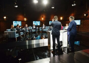 Kirjoittajan mielestä vaalikampanjoiden "elinvoiman" tulisi koskea myös kulttuurielämää.