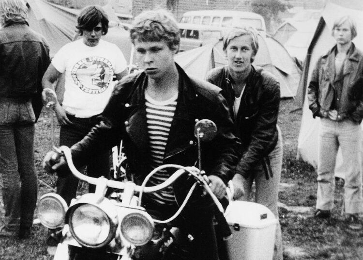 Jörn Donnerin ajankuvan pääosassa on 1970-lukulainen Suomen kansa.