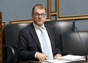 Pääministeri Juha Sipilän ja koko hallituksen härkäpäisyys tulee Suomelle kalliiksi.