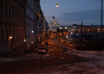 Työnantajakeskusjärjestön päämaja on vuodesta 1952 saakka sijainnut Helsingissä osoitteessa Eteläranta 10.