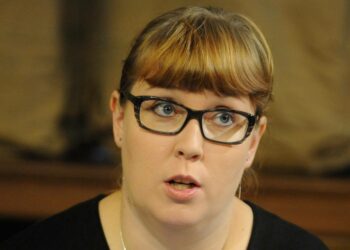 Kysy liikenneministeri Merja Kyllöseltä.
