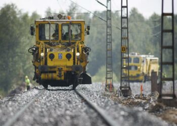 VR Trackin toimitusjohtajan Ville Saksin mukaan viat hoidetaan, mutta kausihuollot jäävät väliin.