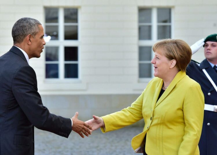 Yhdysvaltain presidentti Barack Obama keskusteli Euroopan-vierailullaan marraskuussa muun muassa TTIP-sopimuksesta Saksan liittokanslerin Angela Merkelin kanssa.
