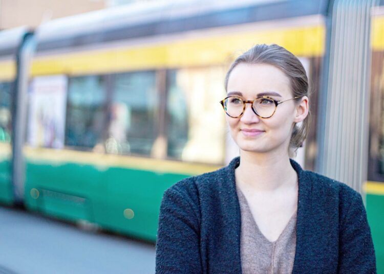 Helsinkiläinen Anna Lemström on puhunut avoimesti siitä, miltä tuntuu olla potilastietomurron uhri.