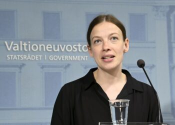 Li Andersson ryöpytti vihreiden ehdotusta kovin sanoin.