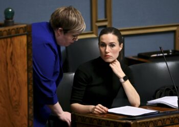 Keskustelu Marinin hallituksen taloudenpidosta sai uusia kierroksia viime viikolla, kun VTV julkaisi raporttinsaa. Kuvassa Marinin hallituksen valtiovarainminsiteri Annika Saarikko ja pääministeri Sanna Marin.