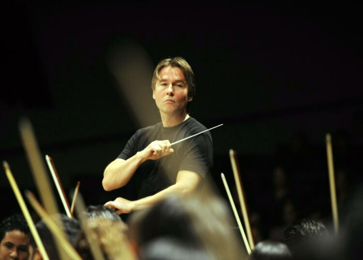 Kapellimestari Esa-Pekka Salonen.